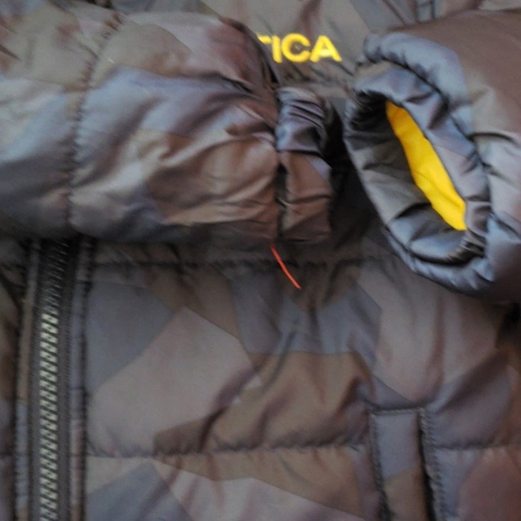 Toddler boy coat. - Picture 4 of 4